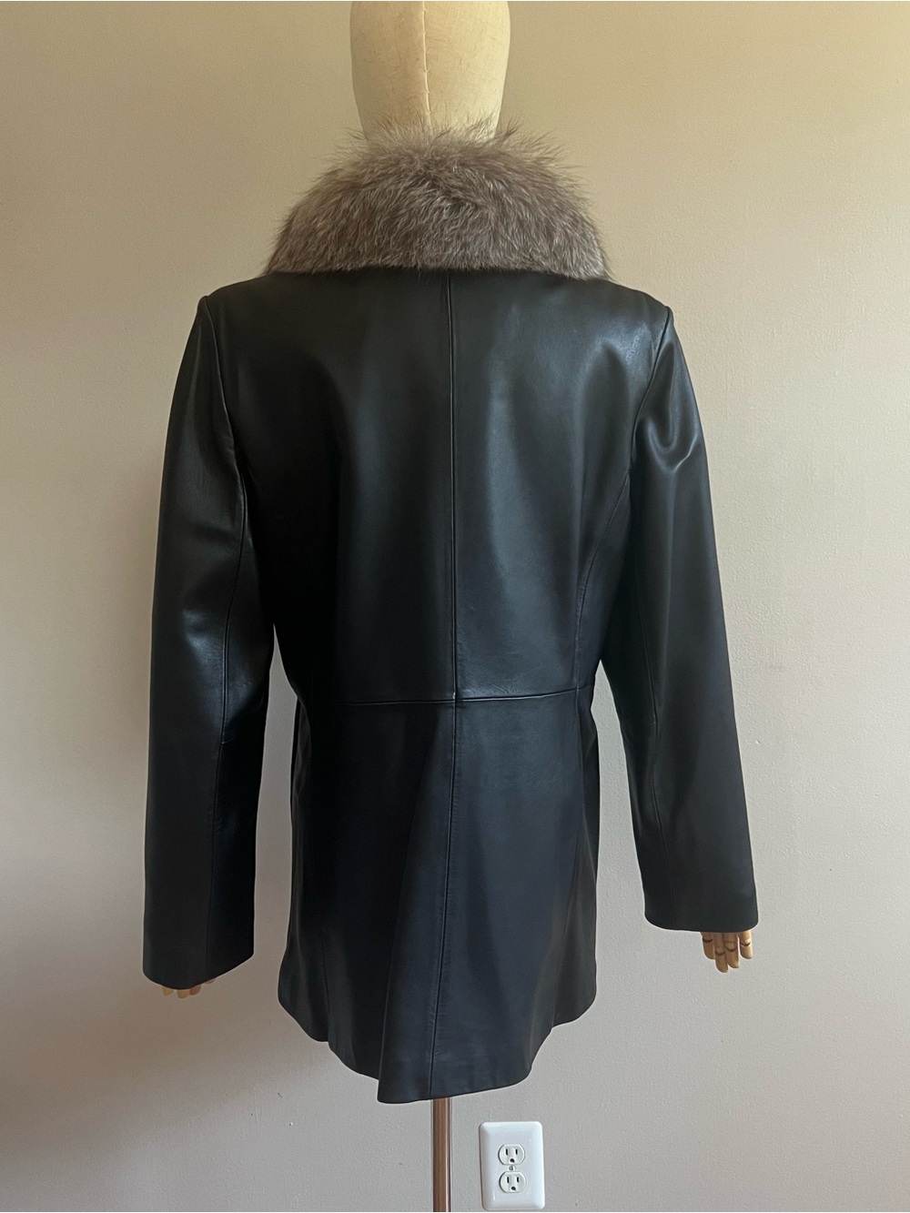 Marvin Richards Black Leather Jacket with Russian Indigo Fox Fur Collar - Picture 5 of 7